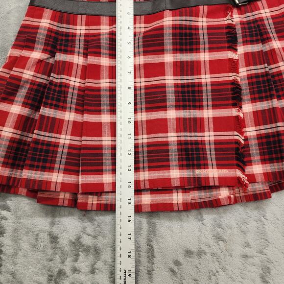 Vintage 90s DKNY Skirt Women 7 Juniors Red Plaid Pleated Double Buckle Wrap Mini - Picture 10 of 11